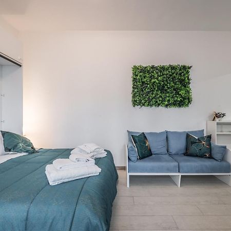 Ca Tripilla Lägenhet Milano Exteriör bild